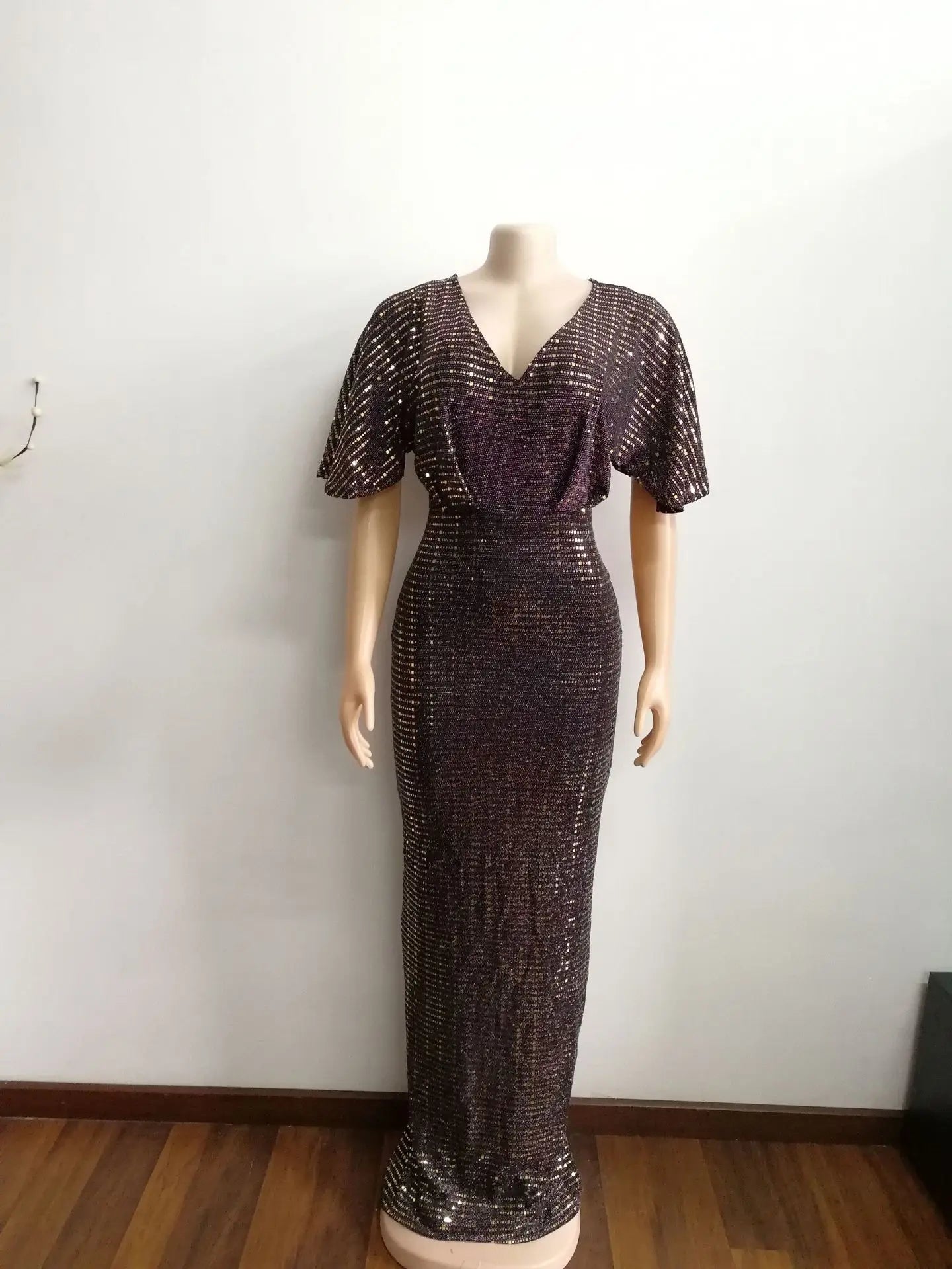 Sophisticated Plus Size Long Dress in Elegant African Style for Women - Flexi Africa - Free Delivery www.flexiafrica.com